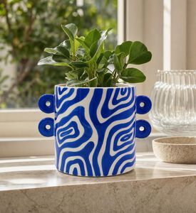 Que Rico Ceramic Round Handles Planter Pot, Model View