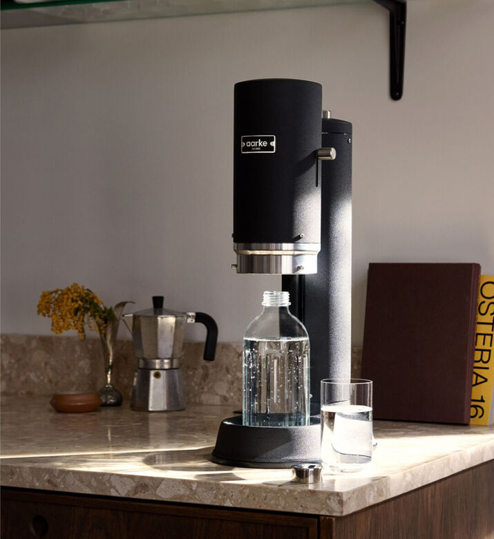 Carbonator Pro Sparkling Water Maker
