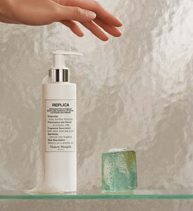 بخاخ ماء تواليت ريبليكا لايزي سانداي مورنينغ 200 مل