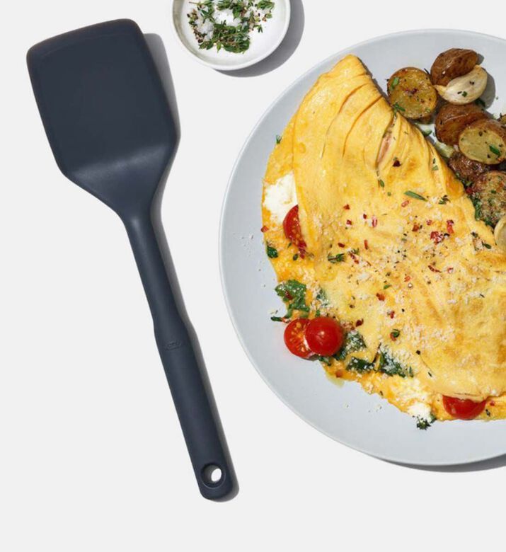 Oxo Flexible Silicone Peppercorn Turner, Packshot View