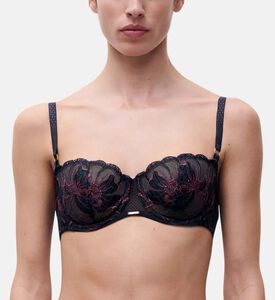 Chantelle Bra, Model View