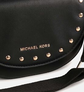 حقيبة يد مزينة بغطاء قلاب