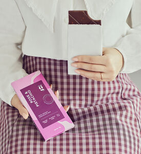 Rose & Pistachio Chocolate Bar