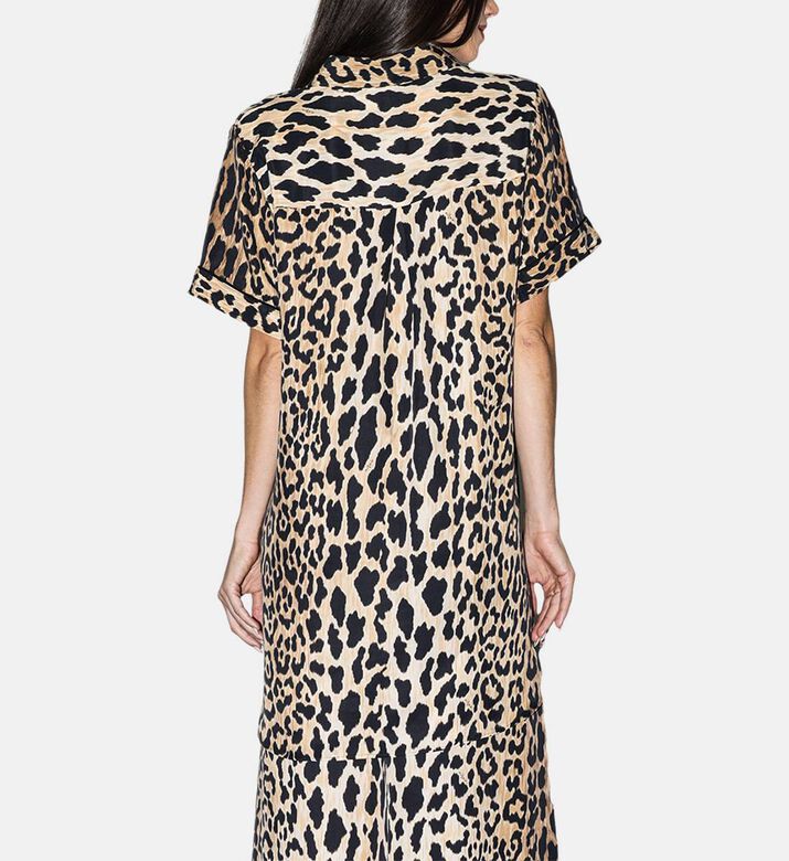 Niluu Shirt Logan, Model View