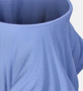 مزهرية زخرفية من البورسلين