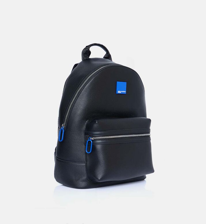 حقيبة ظهر بحمالات كتف مبطنة