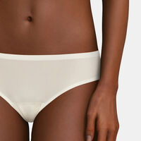 Soft Stretch Seamless Briefs