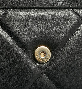 Chanel Preowned Coco Chanel Quilted Leather Flap Wallet, Packshot View