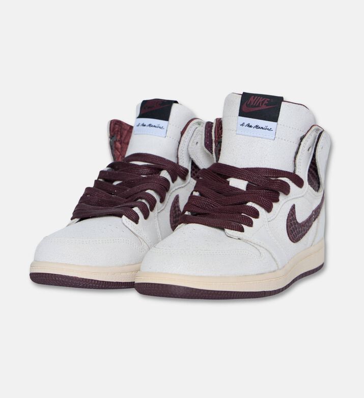 Nike Shoes, Packshot View