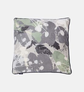 وسادة بغطاء من الدانتيل من Ozy Chevron