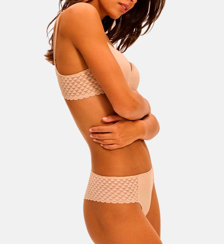 Scalloped Lace Trim Low-cut Shorty