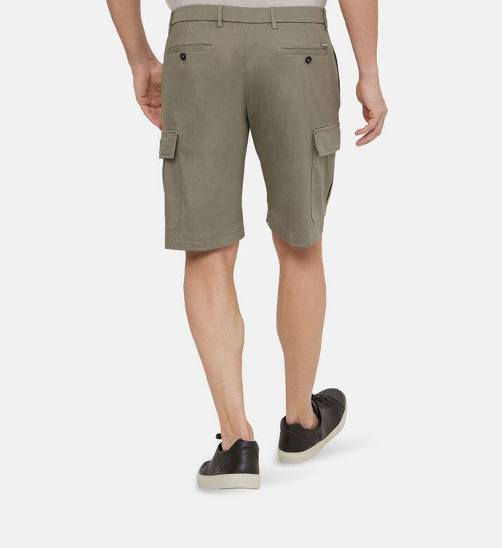 شورت برمودا متوسط الطول