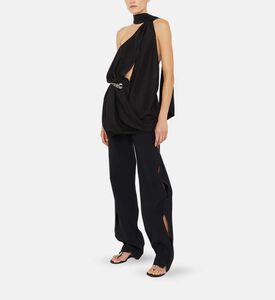 بلوزة بطيات بدون أكمام وياقة عالية