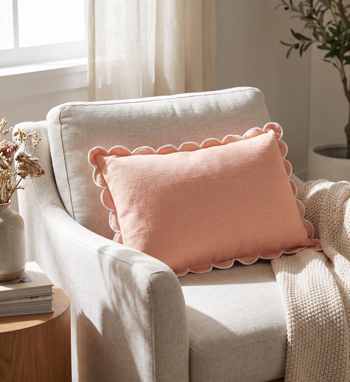 Home Deco and More Adelina Rectangular-shape Cushion, Packshot View