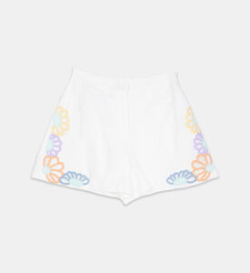 شورت كتان مطرز بالأزهار