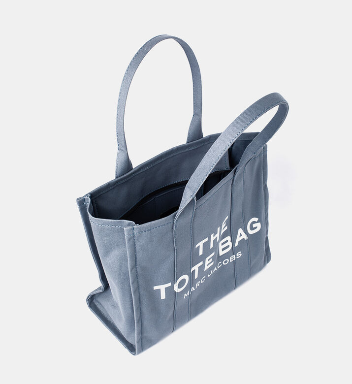 حقيبة يد كبيرة ملونة