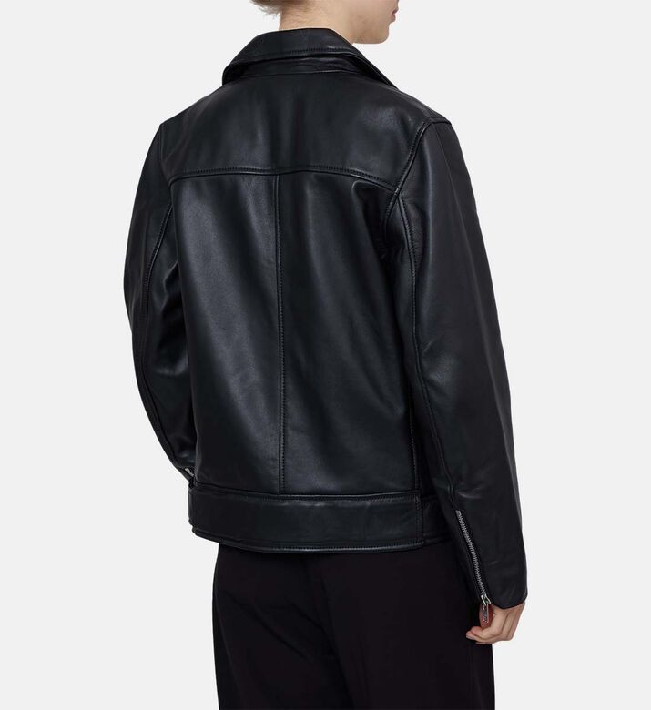 جاكيت بايكر ساوينونا بقصة عادية جلد