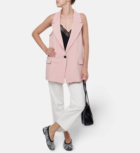 CAMILLA AND MARC Vest Rode, Model View