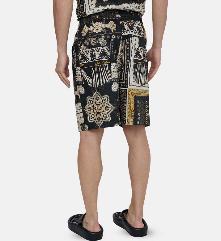 شورت قطن بطبعة غارلون