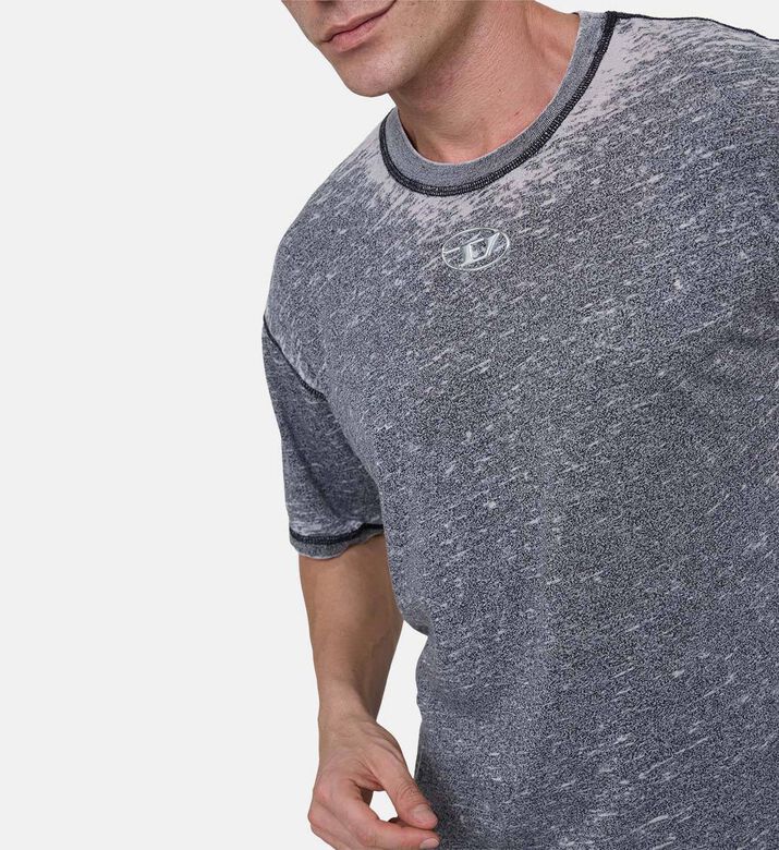 تيشيرت بياقة دائرية وقصة واسعة تي بوكست باك