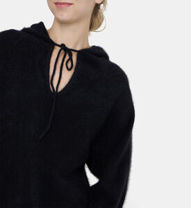 كنزة محبوكة بغطاء رأس