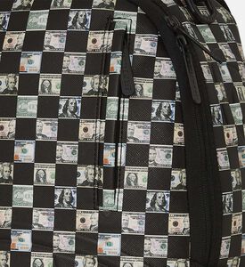 حقيبة ظهر كلاسيكية بنقشة مربعات