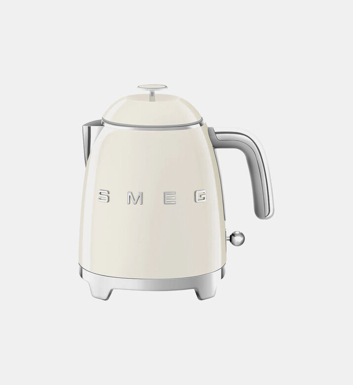 Smeg Cordless Mini Electric Kettle, Packshot View