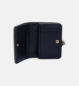 محفظة جلدية صغيرة الحجم