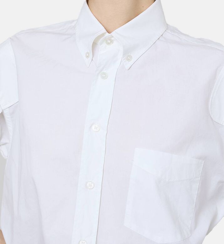 قميص كلاسيكي بأكمام قصيرة