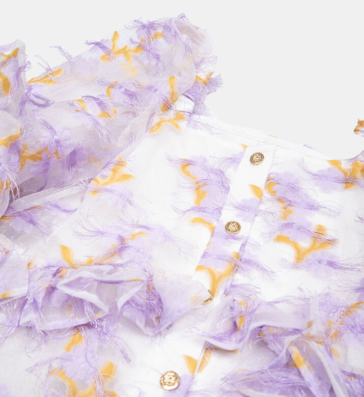 فستان بأكمام طويلة منتفخة