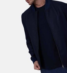 جاكيت بومبر بإغلاق بسحاب