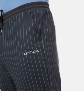 Les Deux Pant Casual, Model View