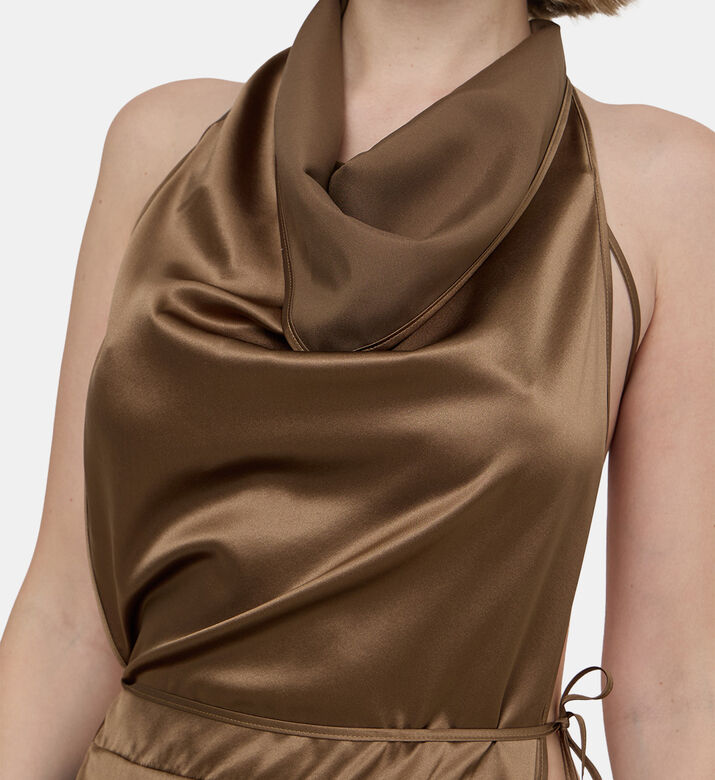 فستان طويل درابيه