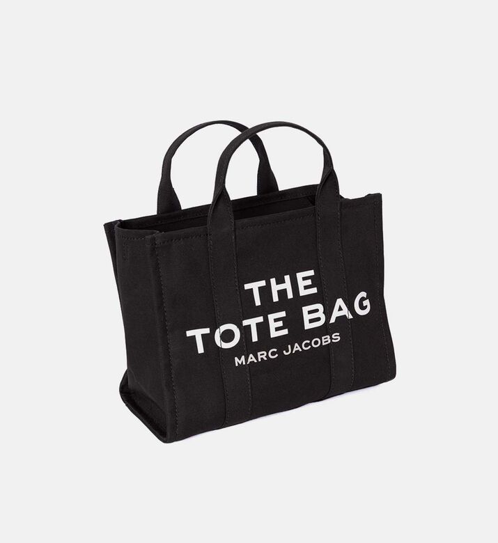 حقيبة يد صغيرة ملونة