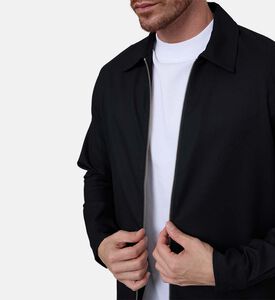 جاكيت طويل الأكمام بقصة مستقيمة