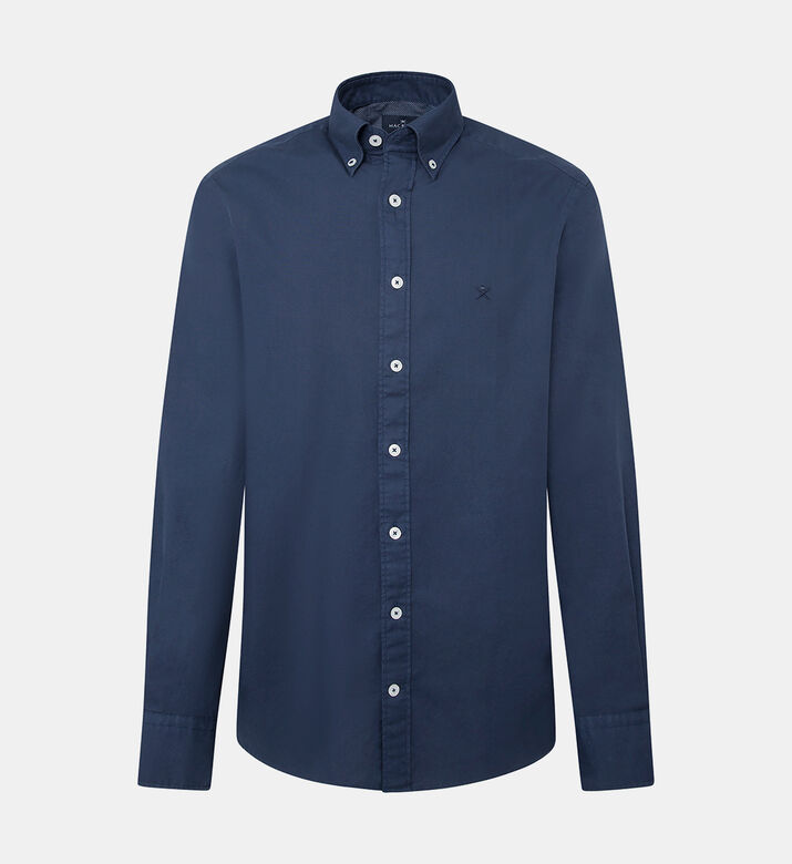 قميص بأكمام طويلة