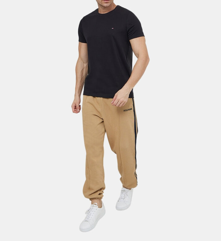 تيشيرت برقبة مستديرة بلوغو