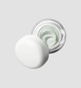 ماسك يغذي وينشط