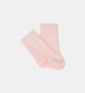 جوارب بشعار مطرز