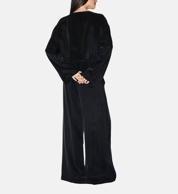 Niluu Pant Wildesse, Model View