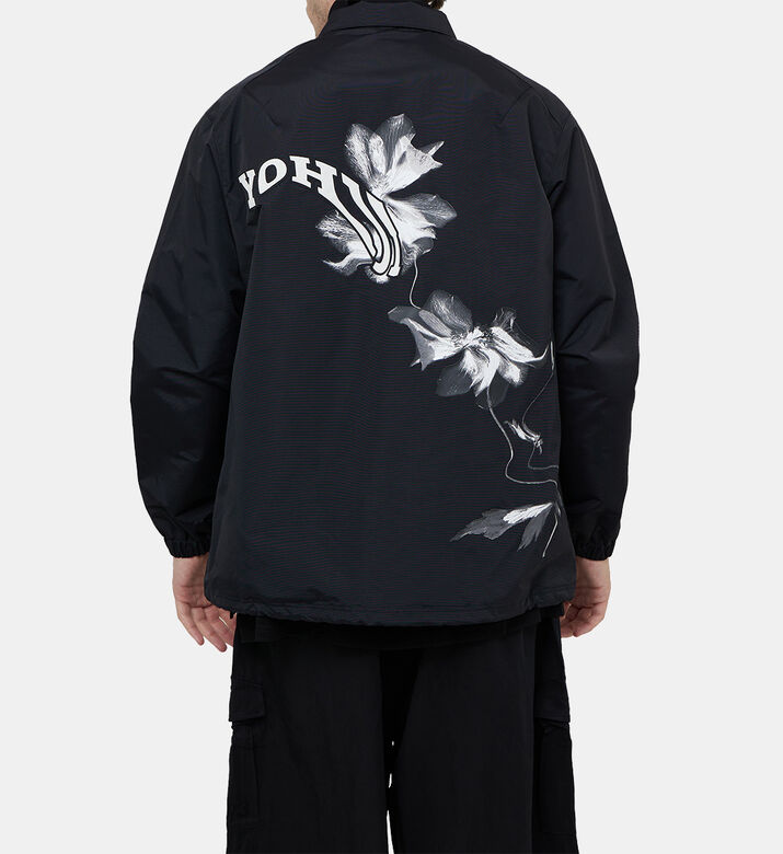 جاكيت كوتش بطبعة جرافيك