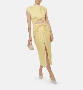 فستان متوسط الطول بقصة عادية وفتحة تحت الصدر