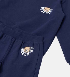 بدلة رياضية بزر كبس للإغلاق وشعار دب تيدي