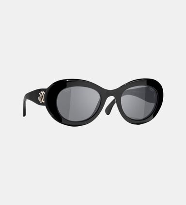 Classic Oval Sunglasses