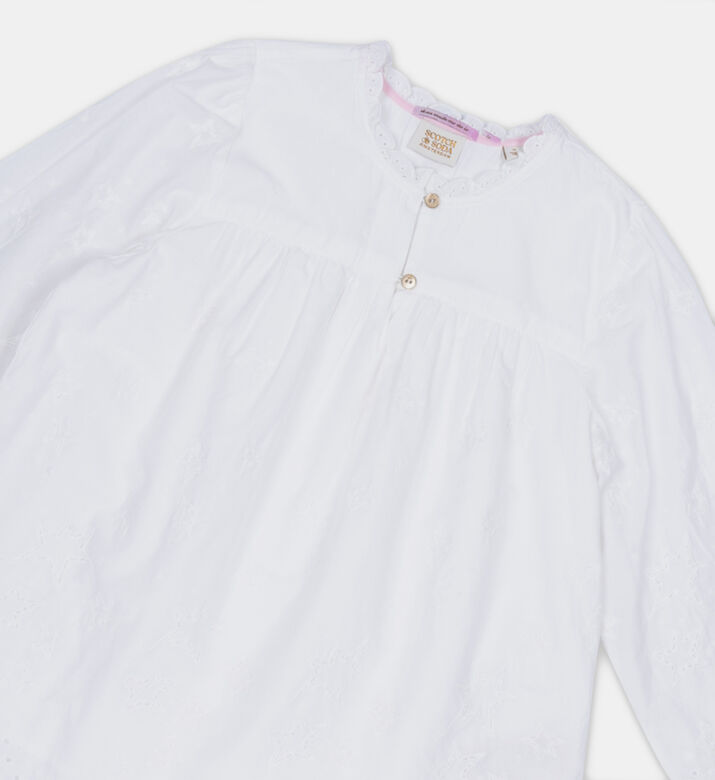 فتاة Broderie Anglaise نجمة الأعلى فتاة Broderie Anglaise نجمة الأعلى