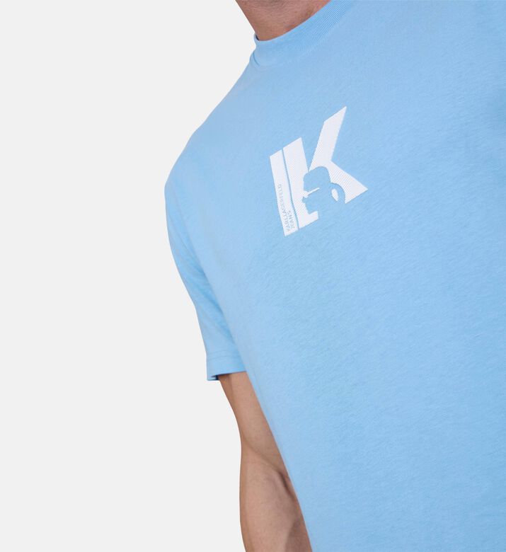 تيشيرت بياقة دائرية وطبعة شعار