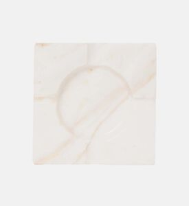 منفضة سجائر رخامية بلمسة لامعة