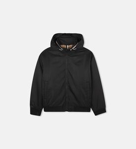 جاكيت بغطاء رأس مدمج وتفصيل سحاب