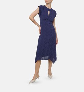 فستان متوسط الطول بأكمام كاب ونقشة هندسية مزخرفة