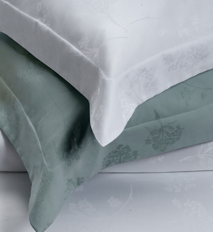 Carezza Cotton Jacquard Bed Set Carezza Cotton Jacquard Bed Set